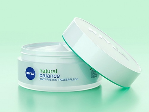 NIVEA Natural Balance 3D Visualization