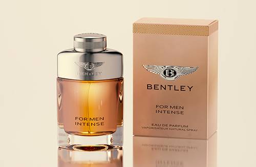 Packaging Shots (3D Visualization) of Bentley For Men Intense Perfume