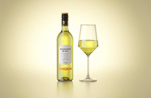 3D model of the Sauvignon Wine Standard Bottle 750ml with Screw Cap and glass of wine