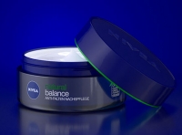 NIVEA NATURAL BALANCE ANTI-FALTEN NACHSPFLEGE - Packaging 3D Visualization